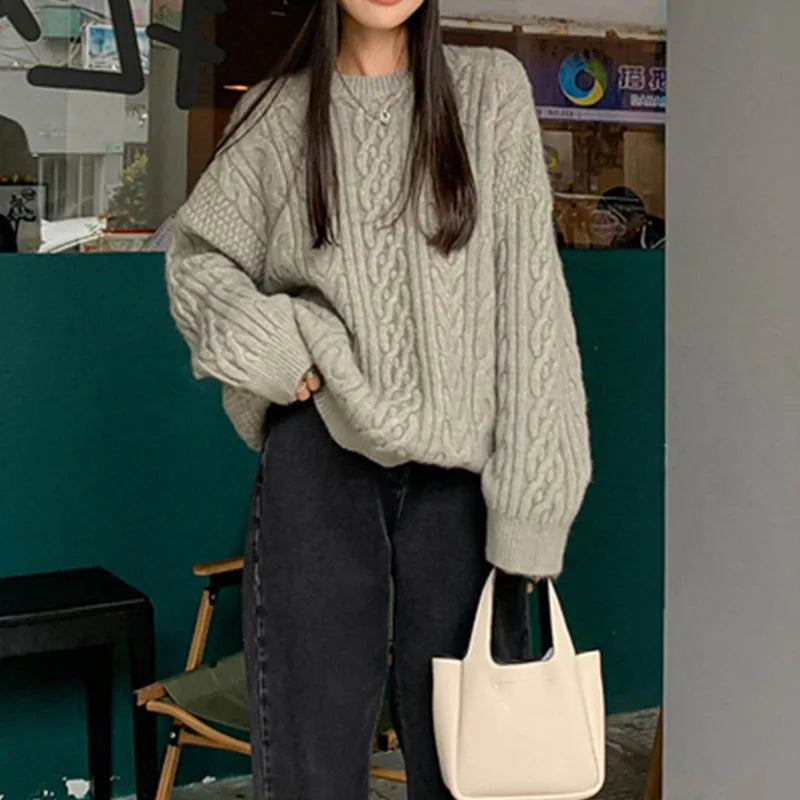 Maglione a trecce da donna con girocollo e vestibilità ampia
