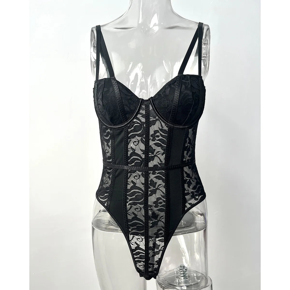 Body nero in pizzo da donna con doppie spalline