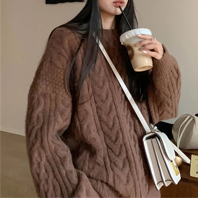 Maglione a trecce da donna con girocollo e vestibilità ampia