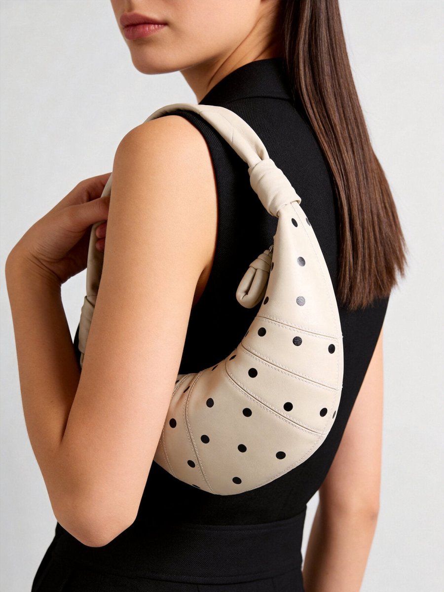 Polka Dot – Borsa a mezzaluna in pelle ovina con manico annodato